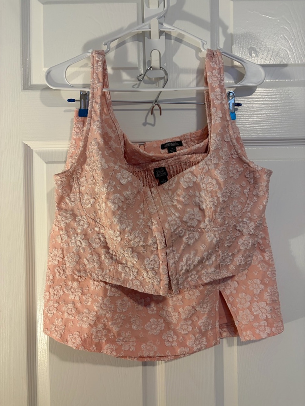 Wild Fable Pink Floral Embroidered set